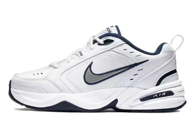 Nike Air Monarch 4