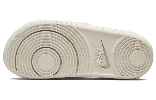 Nike Offcourt Slide