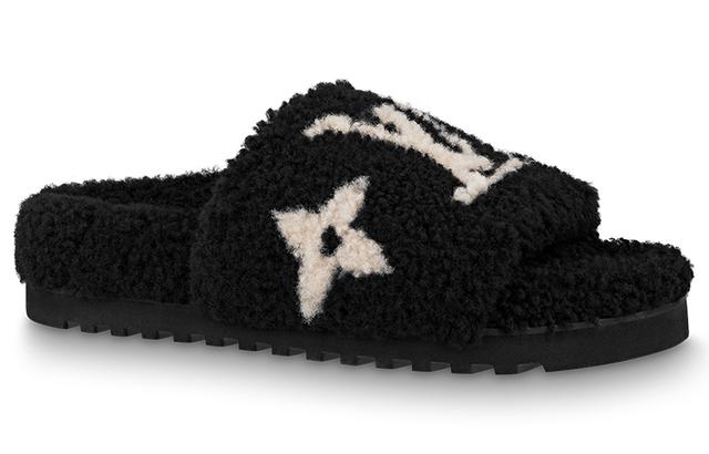 LOUIS VUITTON Paseo Comfort