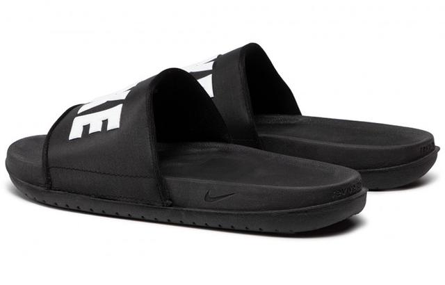 Nike Offcourt Slide