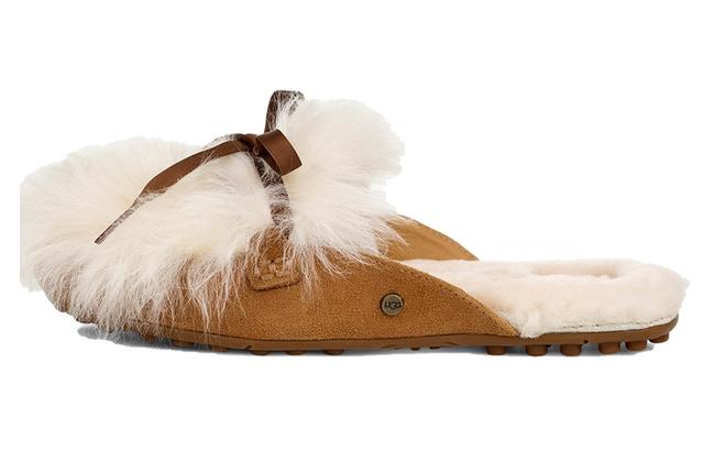 UGG Shaine Fluff