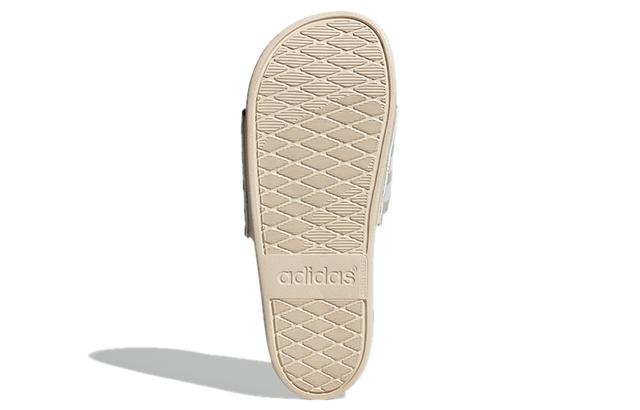 adidas Adilette