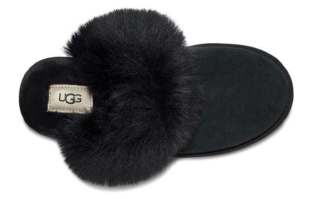 UGG