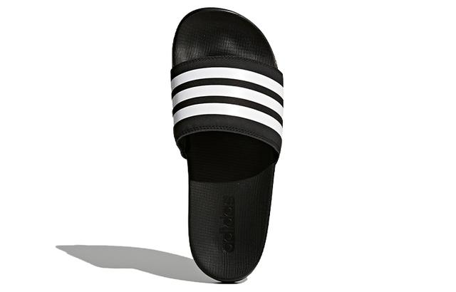 adidas Adilette Comfort Slides