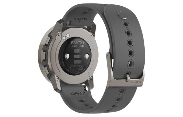 SUUNTO9PeakPro100SS050811000