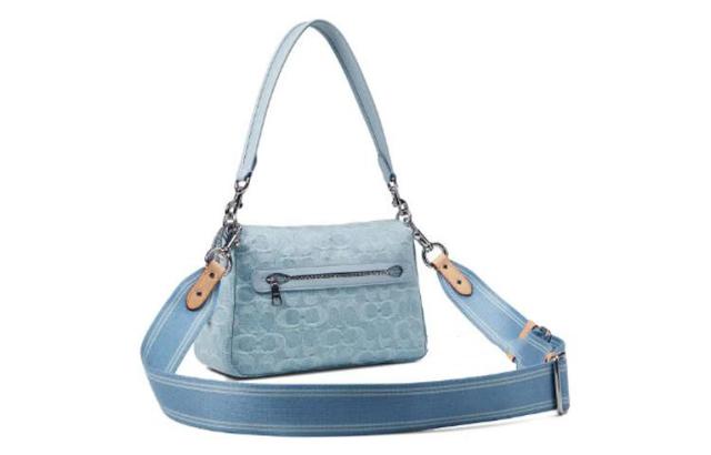 COACH Soft Tabby 26 Logo