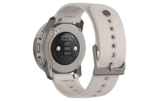 SUUNTO9PeakPro100SS050811000