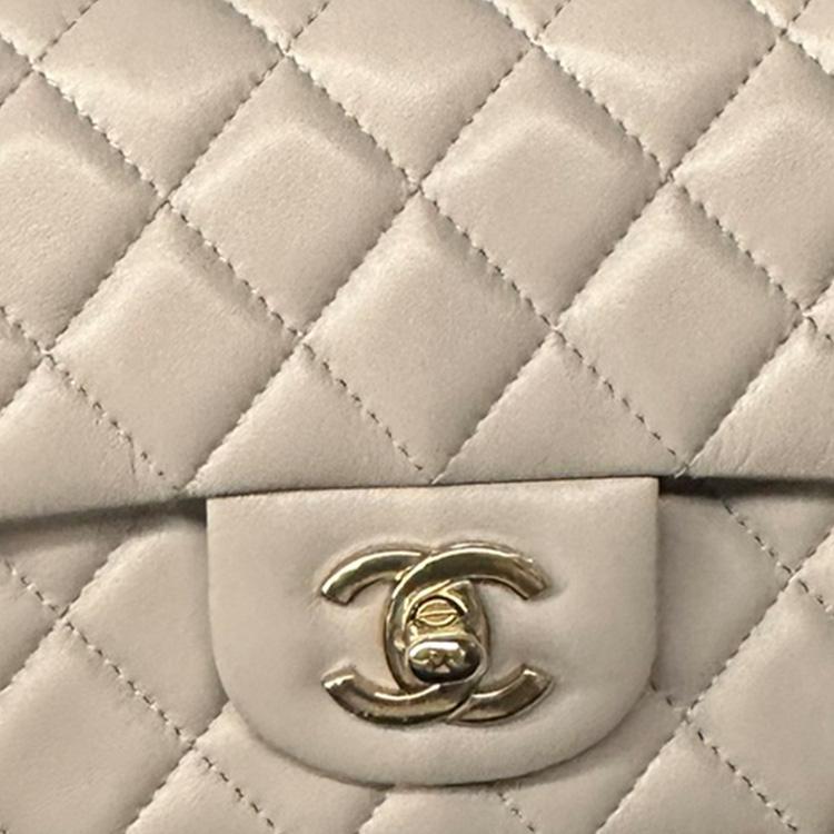 CHANEL Classic Flap CF