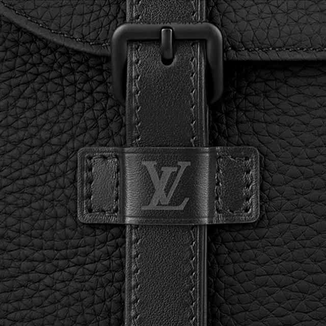 LOUIS VUITTON CHRISTOPHER Taurillon