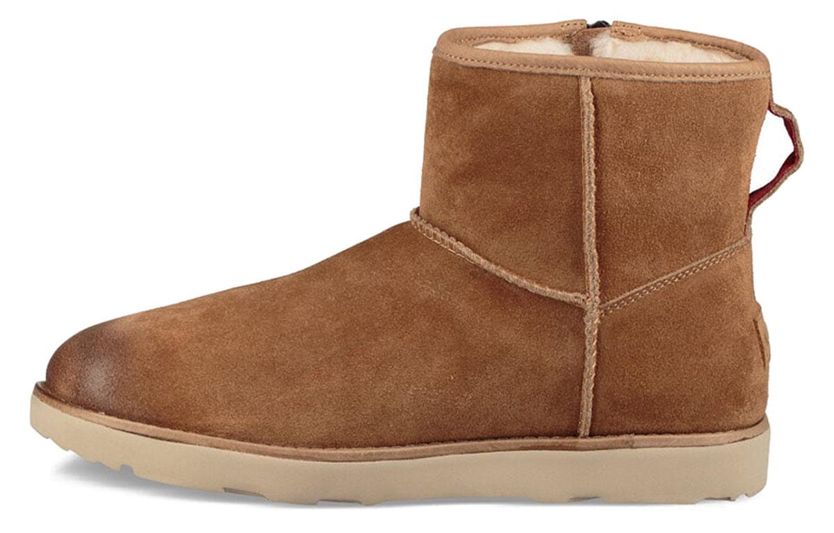 UGG Classic Mini Zip Waterproof