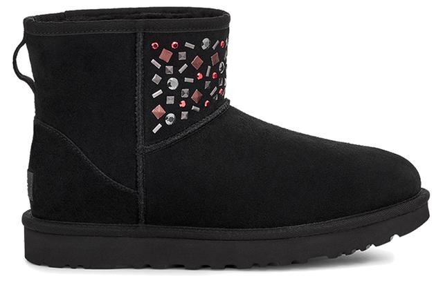 UGG Classic Mini Stud II