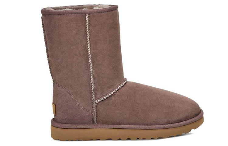 UGG CLASSIC SHORT II Boot