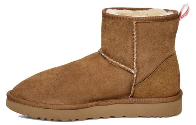 UGG Classic Mini II Graphic Logo