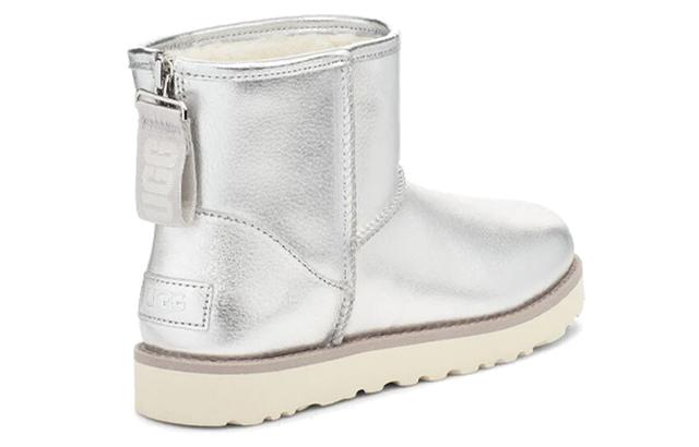 UGG Classic Mini