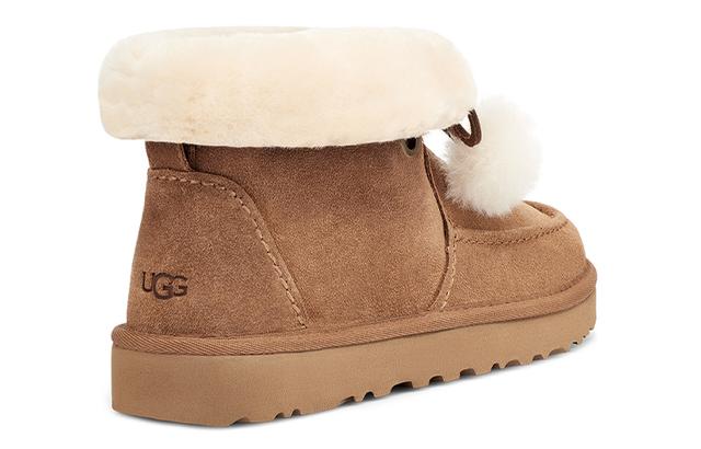 UGG Kyrina Bow Pom