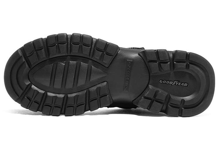 Skechers Stormcrusher