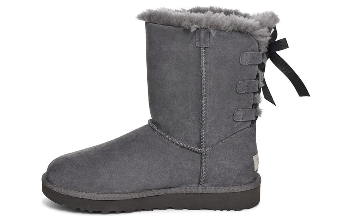 UGG Short Bow Stiefel