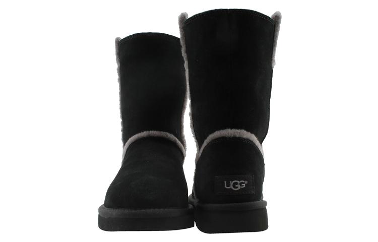 UGG CLASSIC SHORT Spill Seam