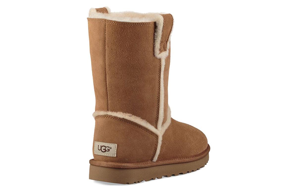 UGG Classic Short Spill Seam