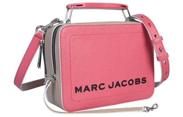 MARC JACOBS Logo