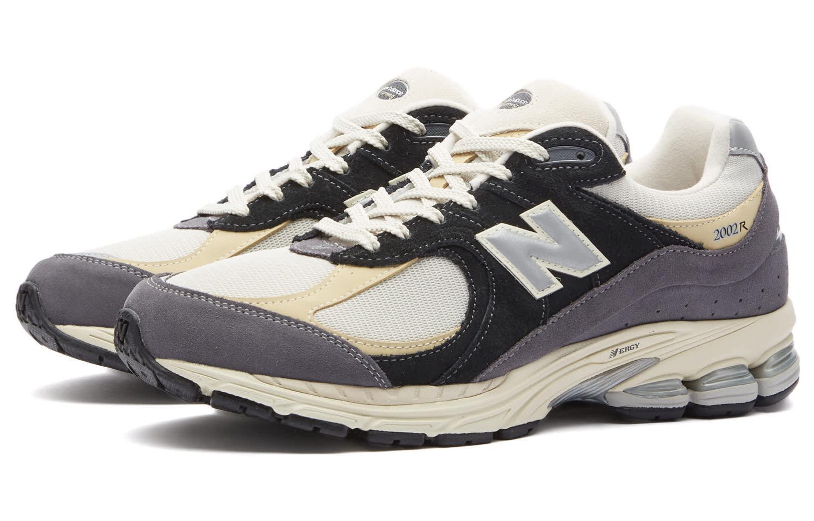 New Balance NB 2002R