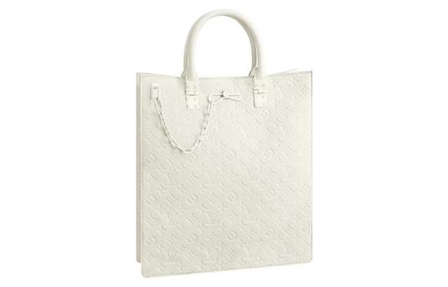 LOUIS VUITTON Sac Plat