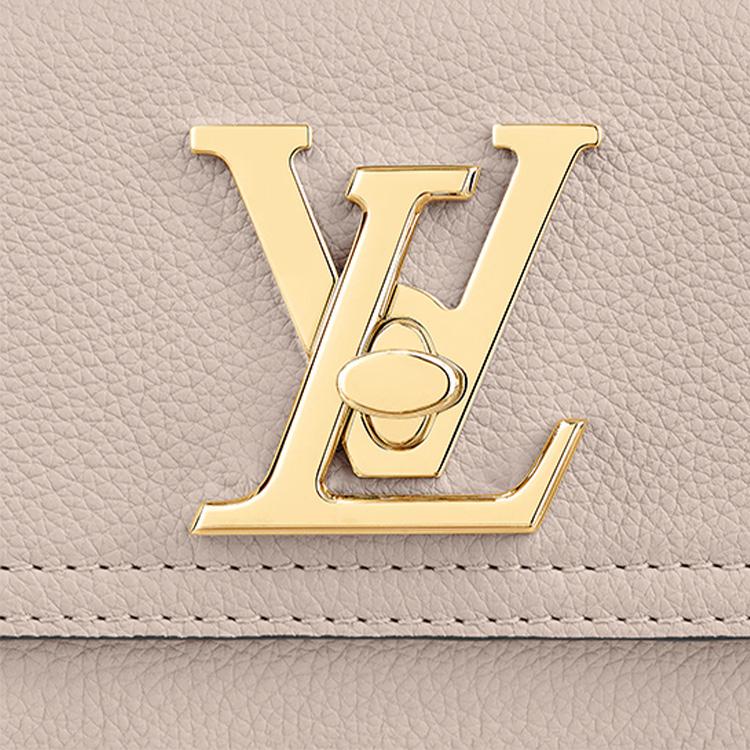 LOUIS VUITTON Lockme