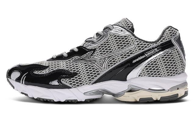 ONE BLOCK DOWN x Mizuno Wave Rider 10