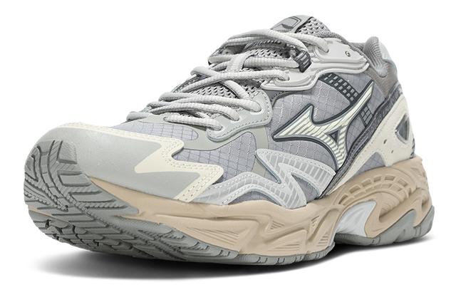 Mizuno Adventure Twe