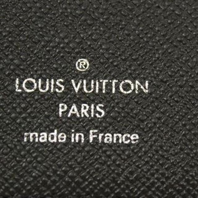 LOUIS VUITTON Pince Logo Taiga