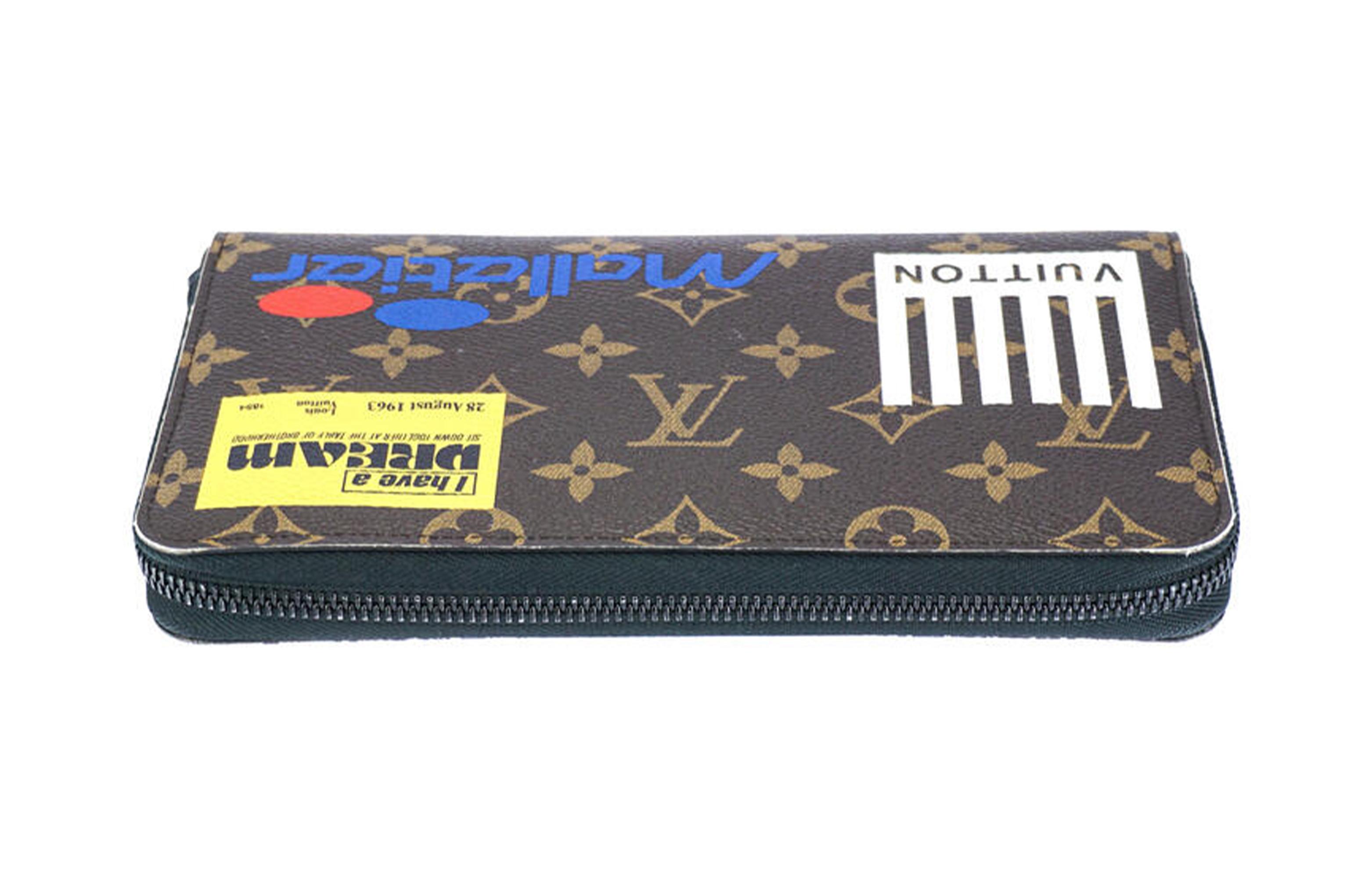 LOUIS VUITTON Zippy Logo