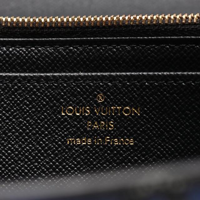 LOUIS VUITTON twist Logo