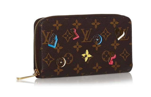 LOUIS VUITTON Logo PVC