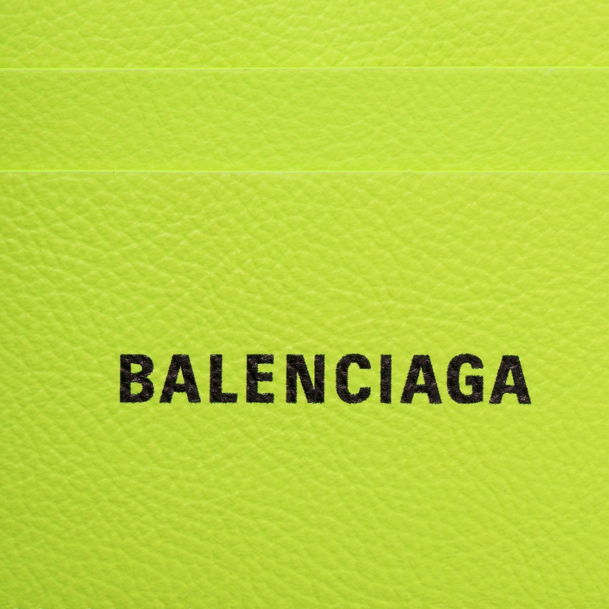 Balenciaga Cash Logo