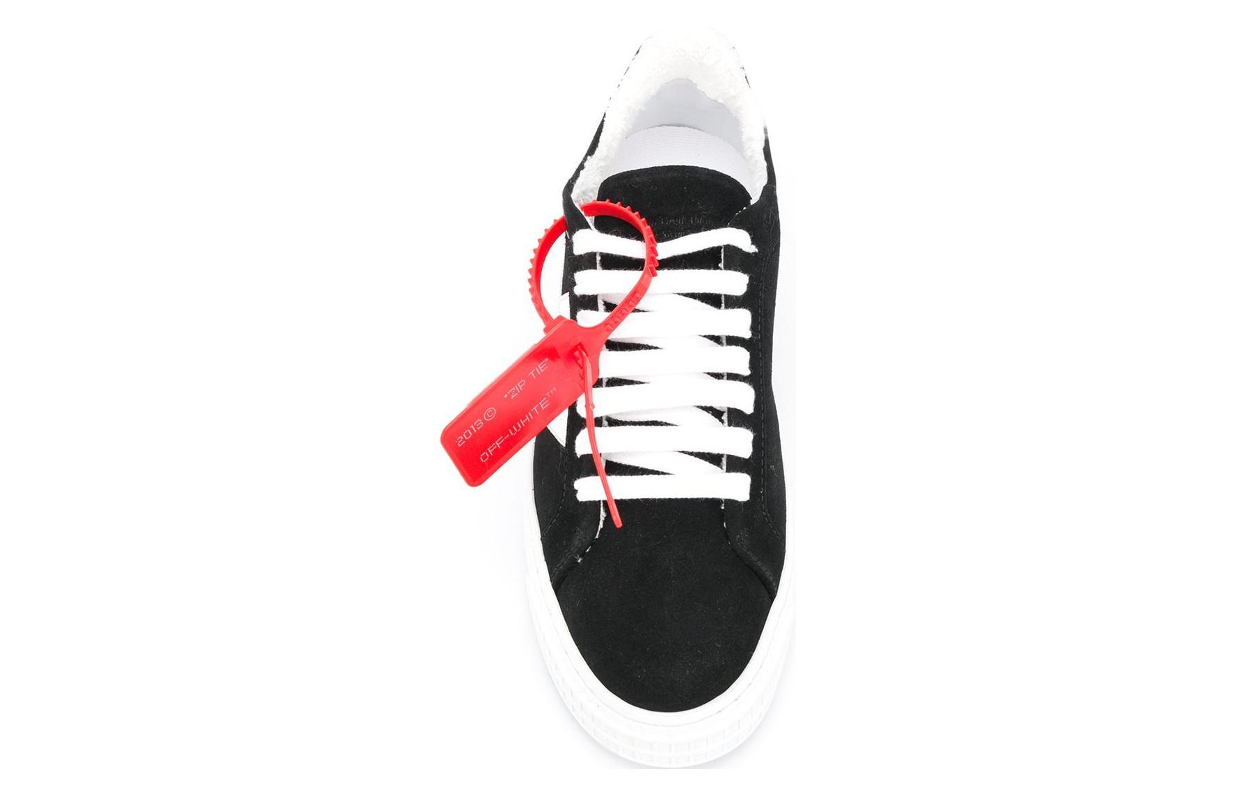 OFF-WHITE Arrow