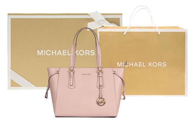 MICHAEL KORS MK Voyager Logo