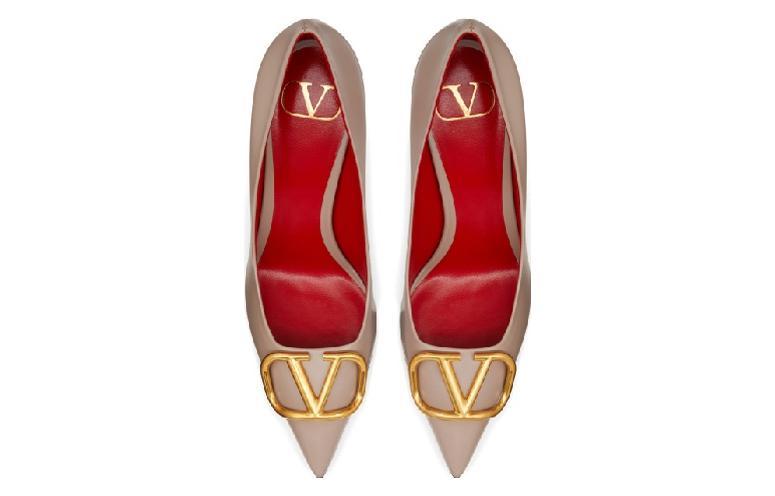 Valentino Vlogo Signature