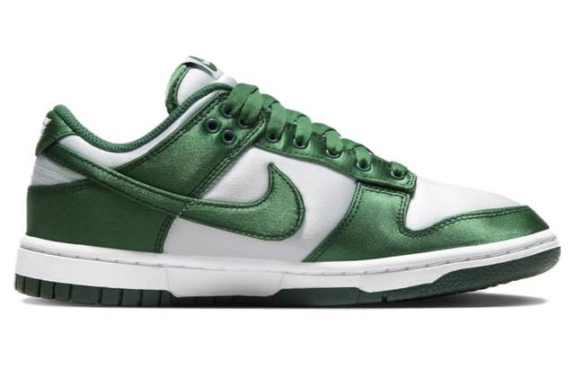 Nike Dunk Low "Team Green and White"