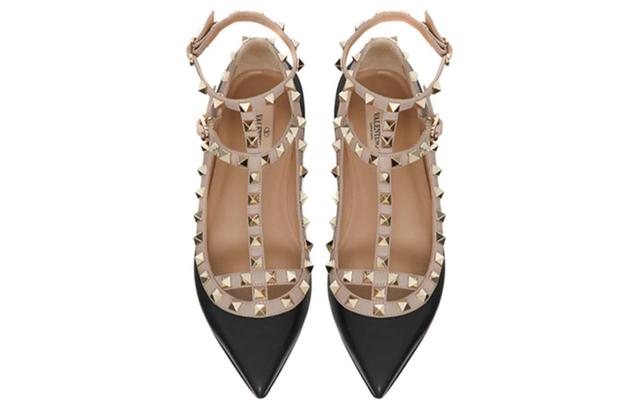 Valentino Rockstud