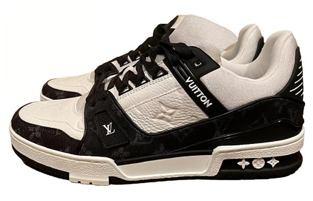 LOUIS VUITTON Trainer