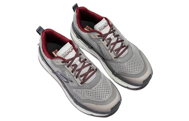 Skechers Max Cushioning Premier