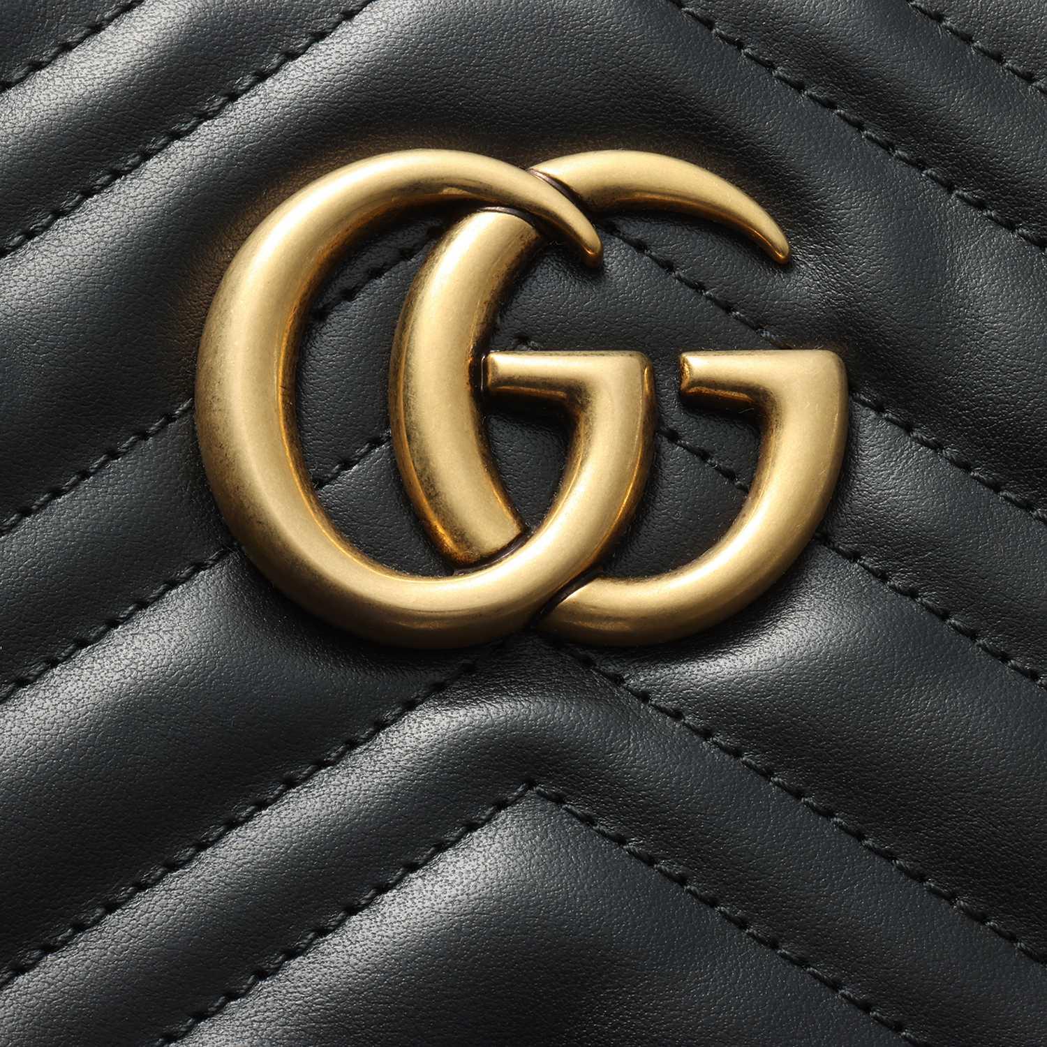 GUCCI GG Marmont Logo