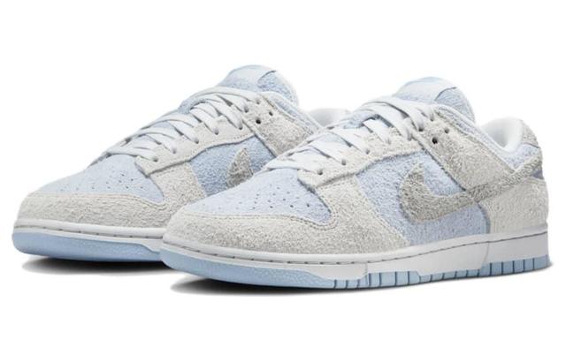 Nike Dunk "Light Armory Blue and Photon Dust"
