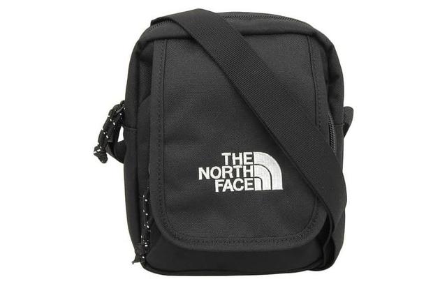 THE NORTH FACE FLAP CROSS Logo