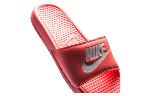 Nike Benassi JDI Bright Mango