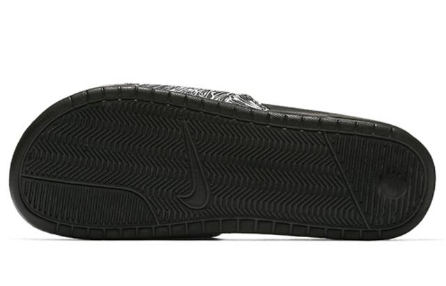 Nike Benassi