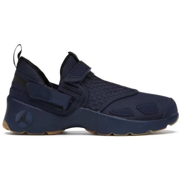 Jordan Trunner LX "Navy Gum"