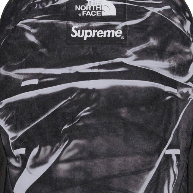 Supreme Supreme SS23 x The North Face Logo