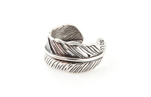 SOLO Feather Ring