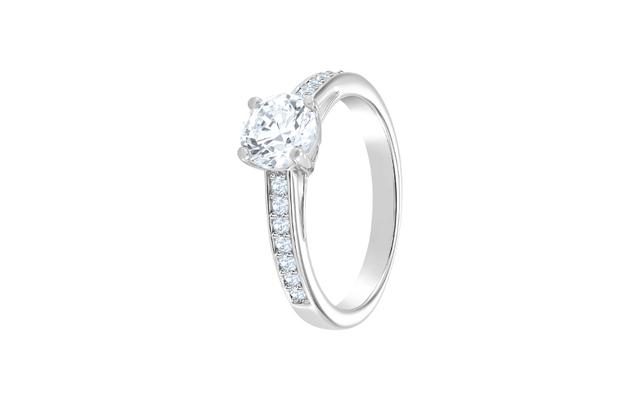 Swarovski Attract Round Ring